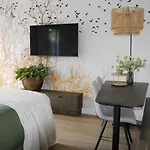 T Klijnhuysje 3* 卡茨休维尔