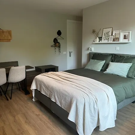 Couette-café T Klijnhuysje 3*